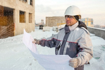 Холод стройке не помеха, или пять причин, почему зимой можно и нужно строить дома